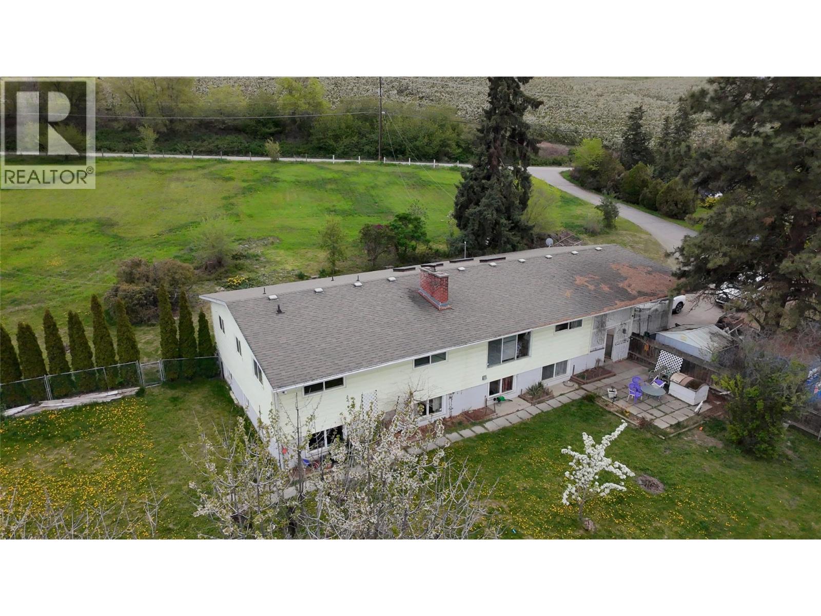 6594 Pleasant Valley Road, Vernon, British Columbia  V1B 3R3 - Photo 13 - 10375238