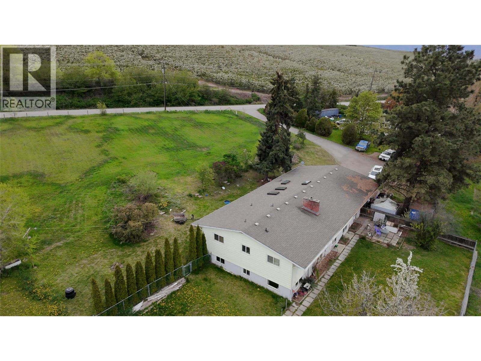 6594 Pleasant Valley Road, Vernon, British Columbia  V1B 3R3 - Photo 9 - 10375238