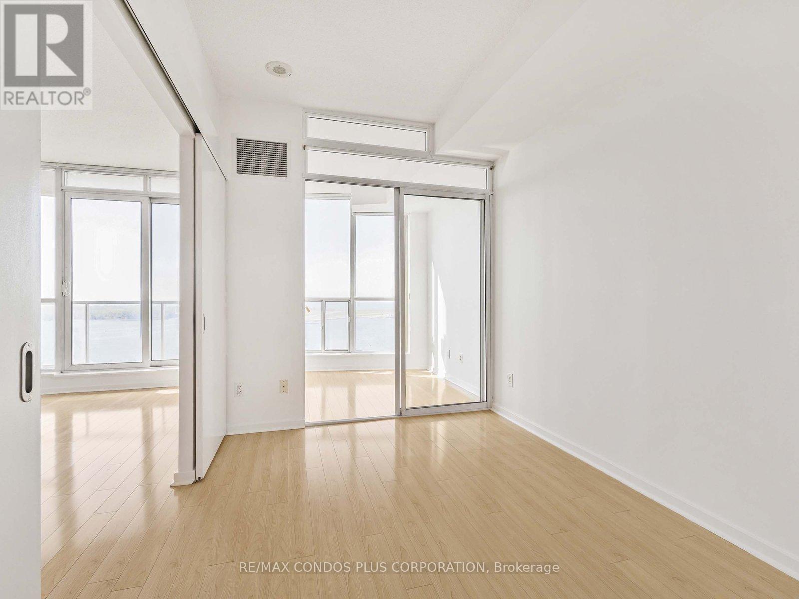2209 - 208 Queens Quay W, Toronto (Waterfront Communities), Ontario  M5J 2Y5 - Photo 10 - C12767980