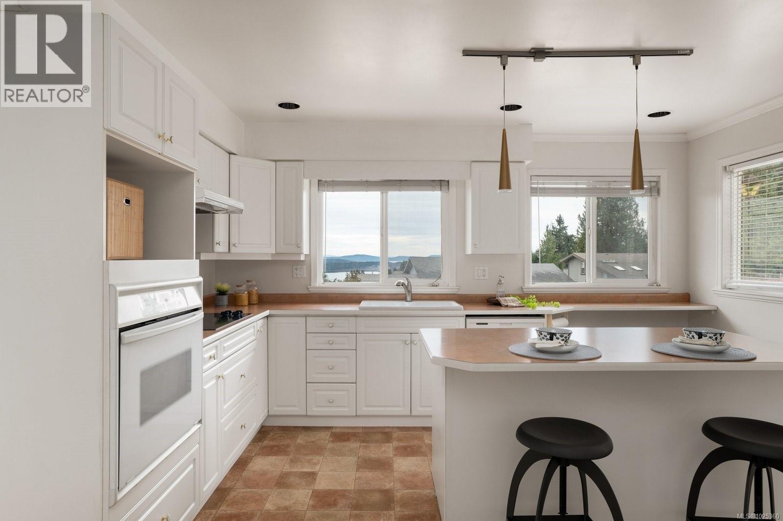 8756 Pender Park Dr, North Saanich, British Columbia  V8L 3Z5 - Photo 13 - 1025360