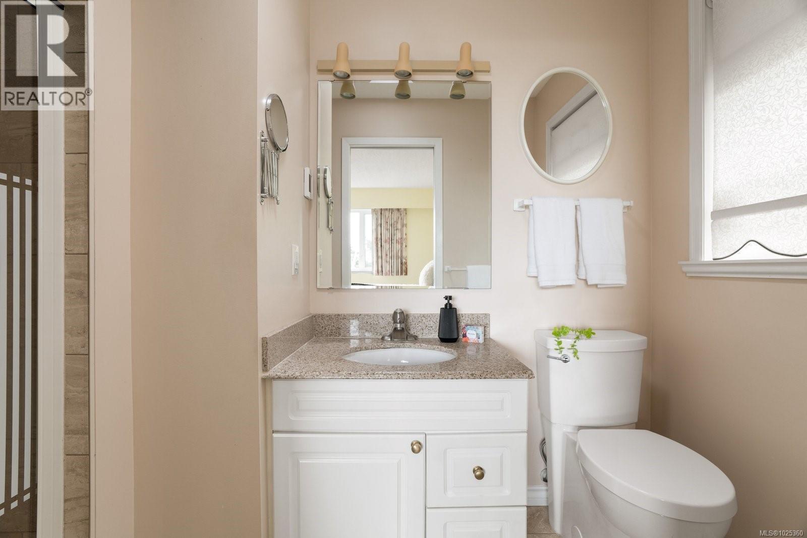 8756 Pender Park Dr, North Saanich, British Columbia  V8L 3Z5 - Photo 24 - 1025360