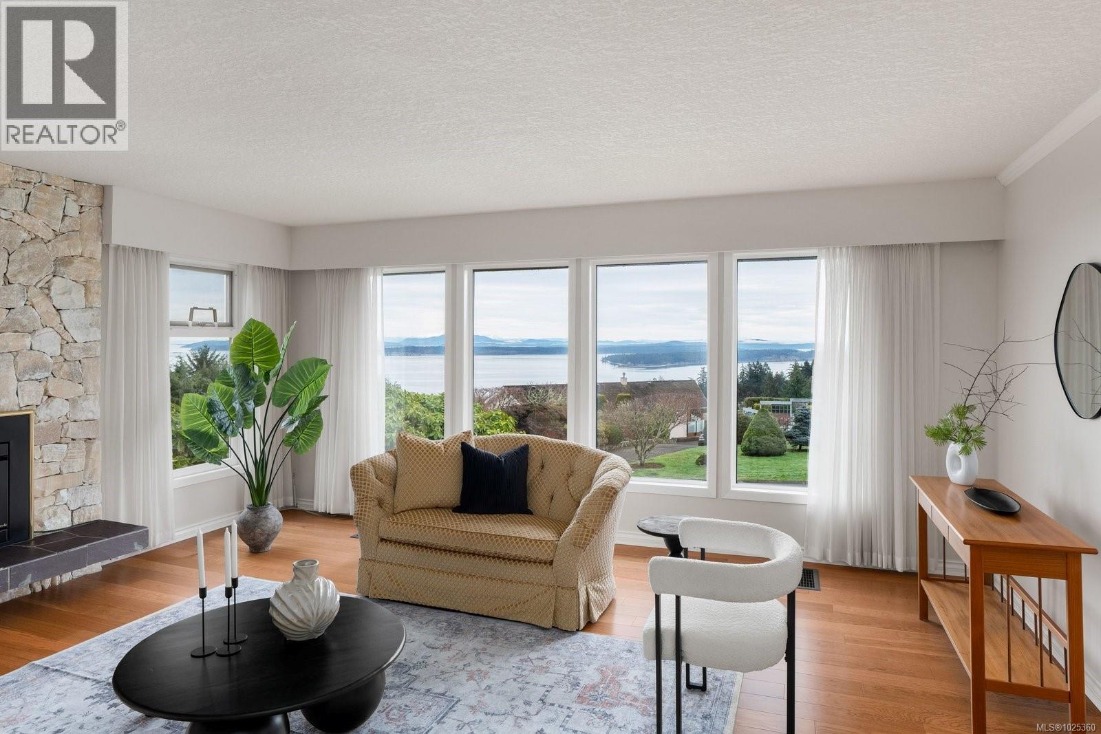 8756 Pender Park Dr, North Saanich, British Columbia  V8L 3Z5 - Photo 3 - 1025360