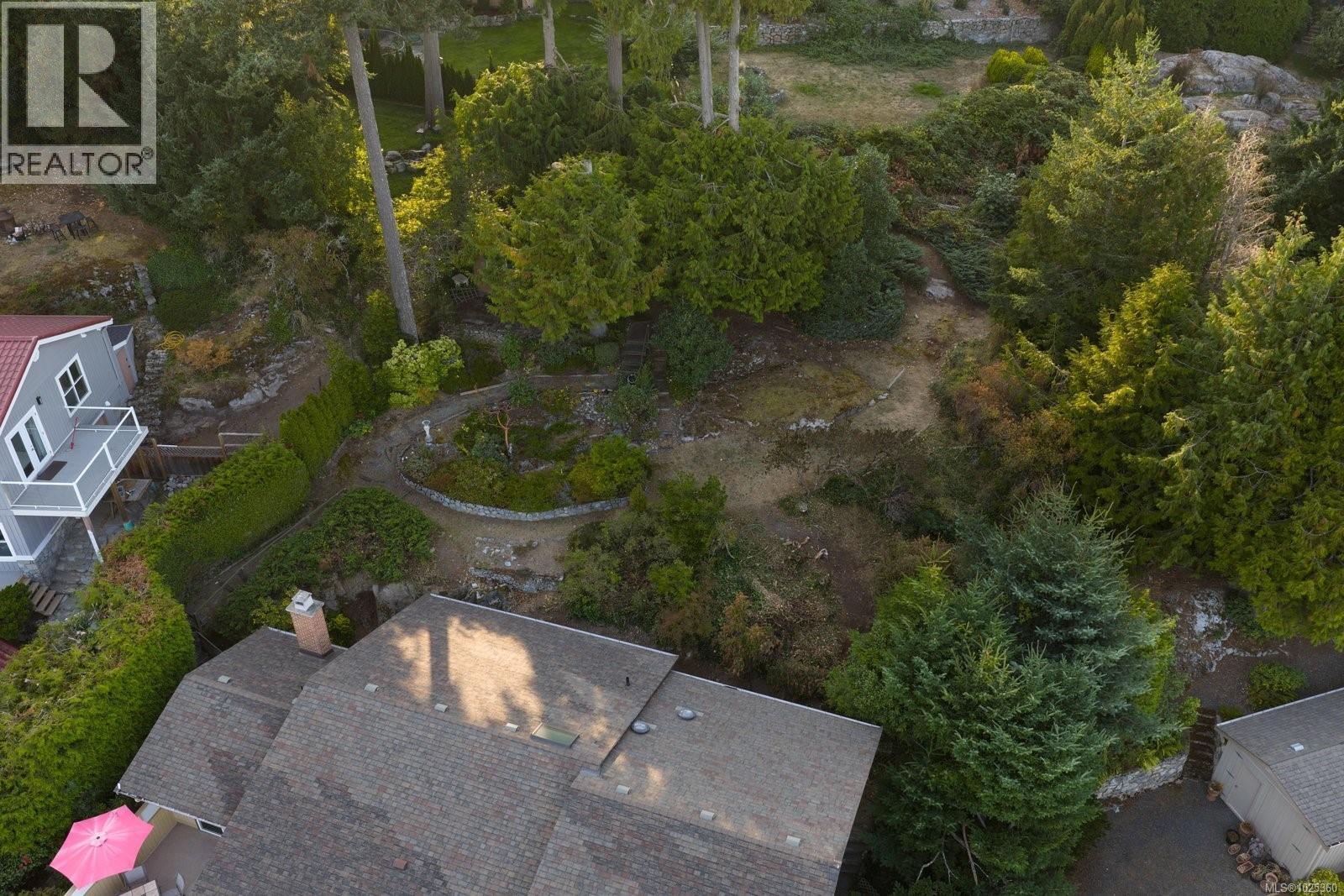 8756 Pender Park Dr, North Saanich, British Columbia  V8L 3Z5 - Photo 33 - 1025360