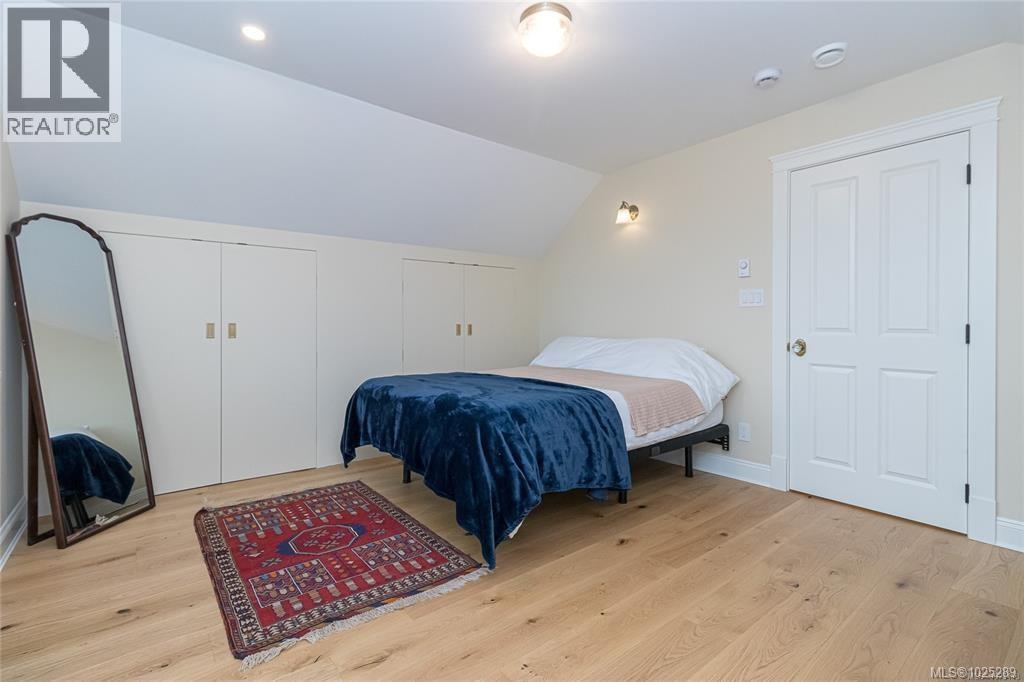 2614 Avebury Ave, Victoria, British Columbia  V8R 3W2 - Photo 25 - 1025289