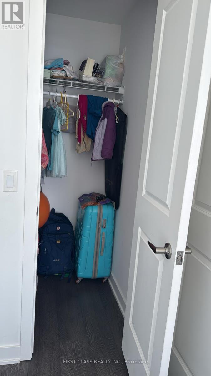 1104 - 4675 Metcalfe Avenue, Mississauga, Ontario  L5M 0Z8 - Photo 15 - W12767754