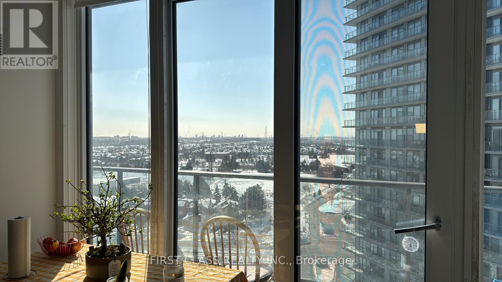 1104 - 4675 Metcalfe Avenue, Mississauga, Ontario  L5M 0Z8 - Photo 8 - W12767754