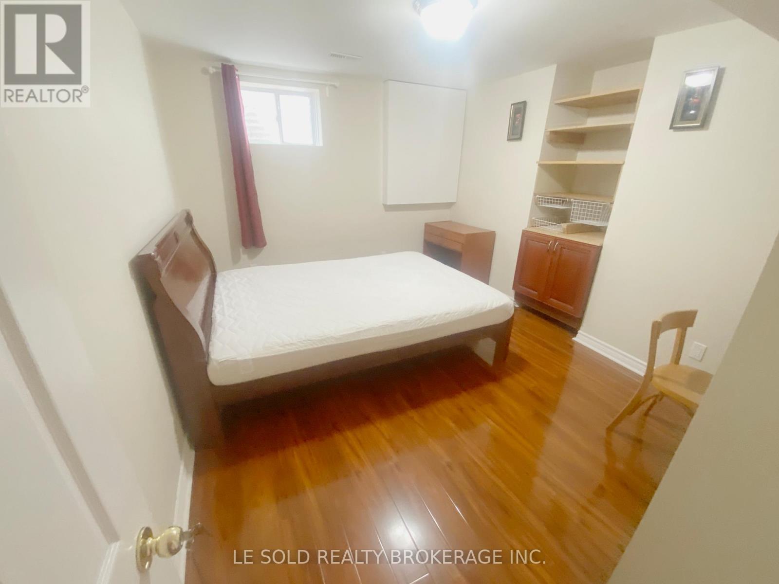 Bsmt Room - 347 Fern Avenue, Richmond Hill, Ontario  L4C 8P6 - Photo 7 - N12768032