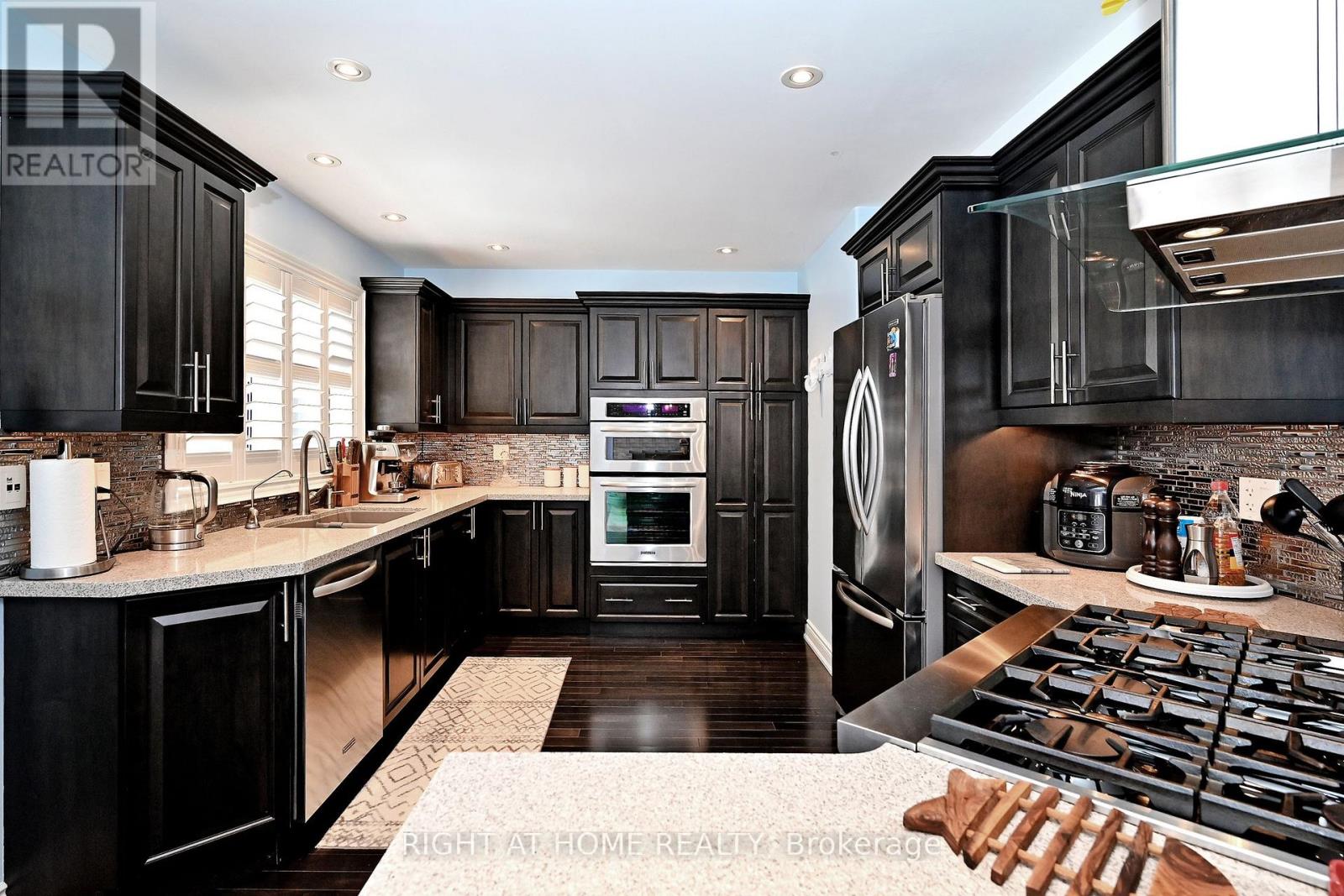 12 - 318 Little Avenue, Barrie, Ontario  L4N 2Z6 - Photo 17 - S12768014