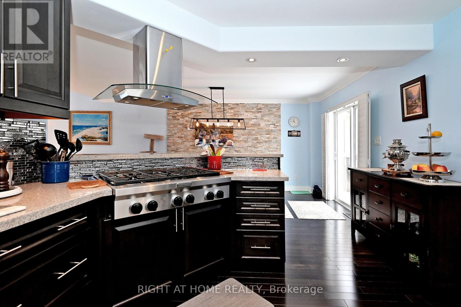 12 - 318 Little Avenue, Barrie, Ontario  L4N 2Z6 - Photo 18 - S12768014