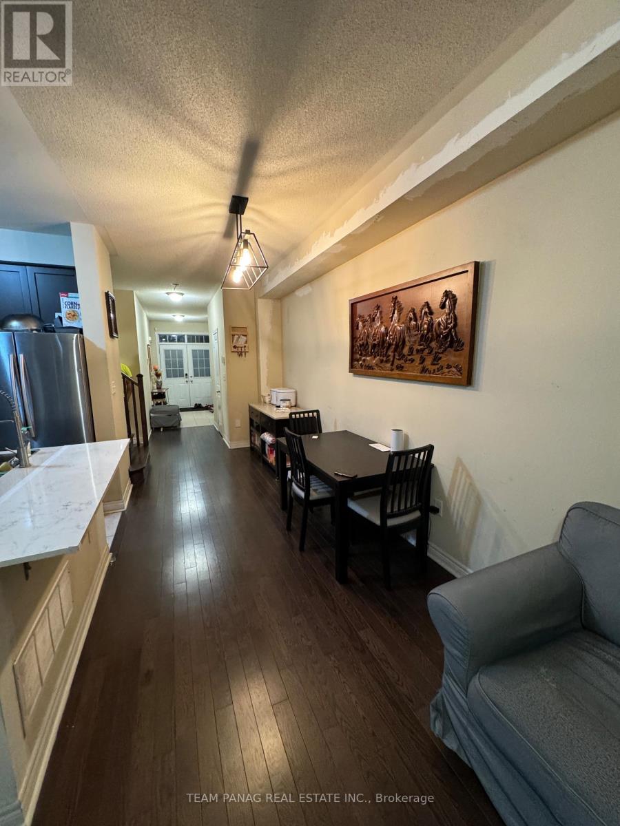 19 Pearman Crescent, Brampton, Ontario  L7A 4Y8 - Photo 10 - W12767992