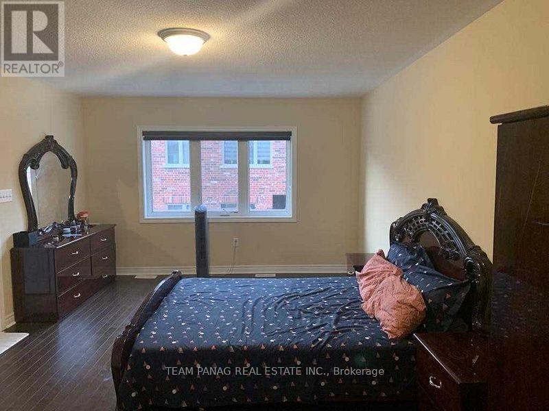 19 Pearman Crescent, Brampton, Ontario  L7A 4Y8 - Photo 12 - W12767992