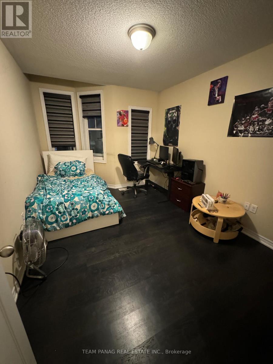 19 Pearman Crescent, Brampton, Ontario  L7A 4Y8 - Photo 17 - W12767992