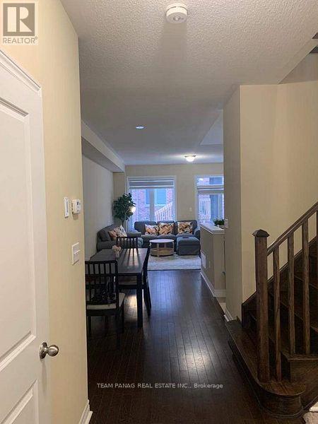 19 Pearman Crescent, Brampton, Ontario  L7A 4Y8 - Photo 4 - W12767992