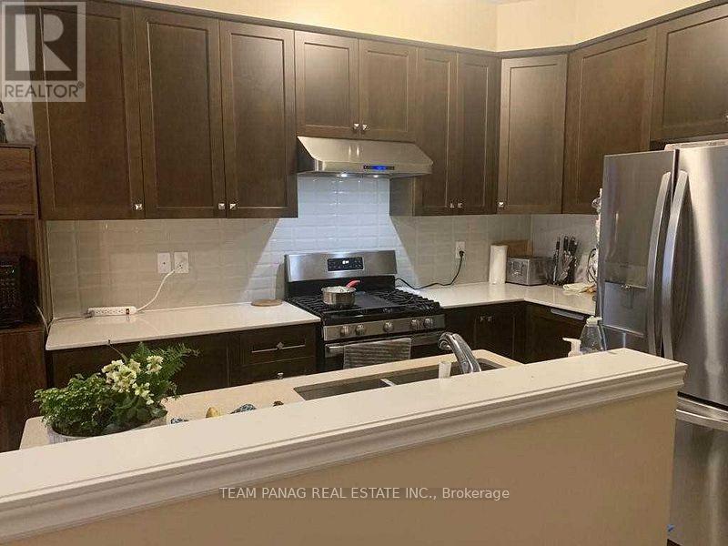 19 Pearman Crescent, Brampton, Ontario  L7A 4Y8 - Photo 7 - W12767992