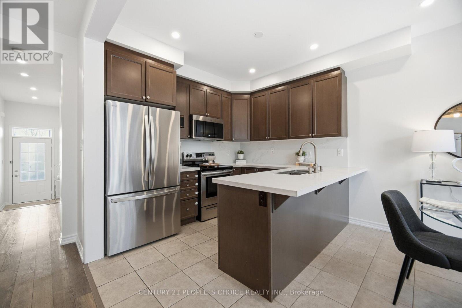 542 Fir Court, Milton (Cb Cobban), Ontario  L9T 7E7 - Photo 13 - W12767996