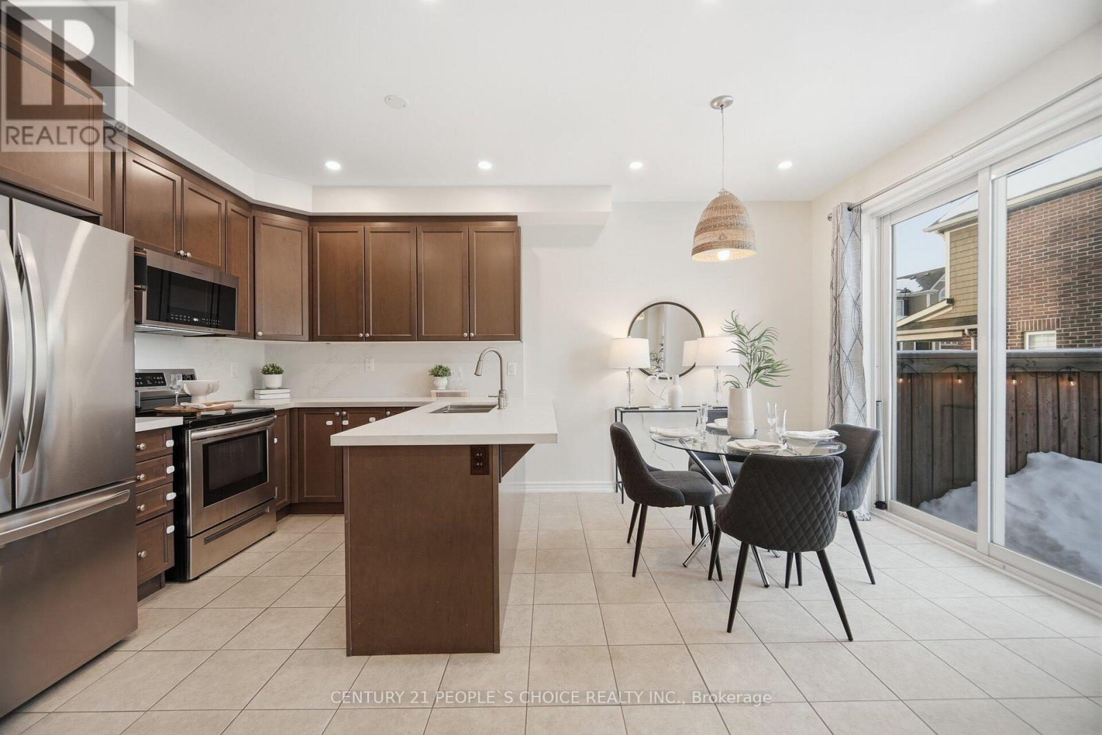 542 Fir Court, Milton (Cb Cobban), Ontario  L9T 7E7 - Photo 9 - W12767996