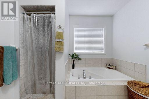 18 Thimbleberry Street, Brampton, Ontario  L7A 3L3 - Photo 29 - W12768034