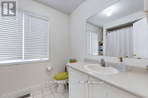 18 Thimbleberry Street, Brampton, Ontario  L7A 3L3 - Photo 35 - W12768034