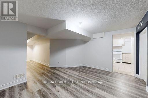 18 Thimbleberry Street, Brampton, Ontario  L7A 3L3 - Photo 37 - W12768034