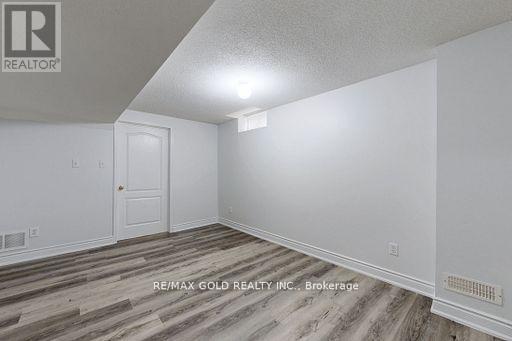 18 Thimbleberry Street, Brampton, Ontario  L7A 3L3 - Photo 41 - W12768034