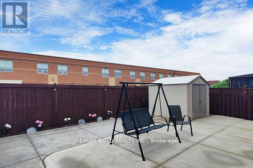 18 Thimbleberry Street, Brampton, Ontario  L7A 3L3 - Photo 47 - W12768034