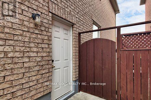 18 Thimbleberry Street, Brampton, Ontario  L7A 3L3 - Photo 49 - W12768034