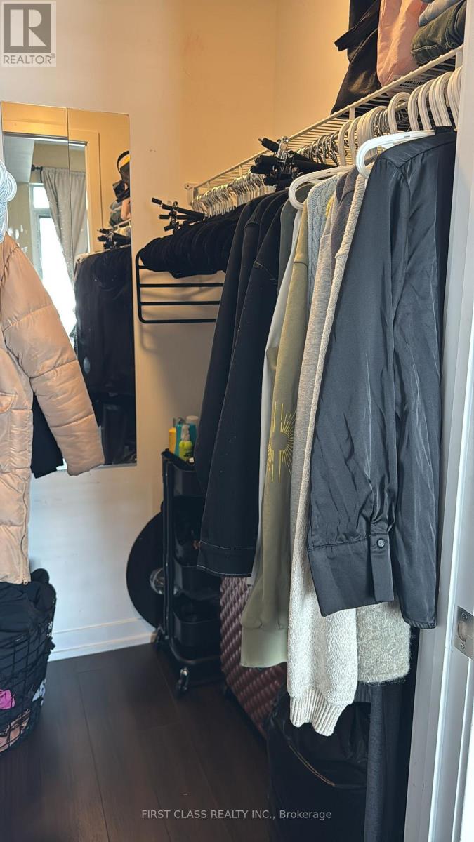 1112 - 2560 Eglinton Avenue W, Mississauga, Ontario  L5M 5R1 - Photo 13 - W12768046