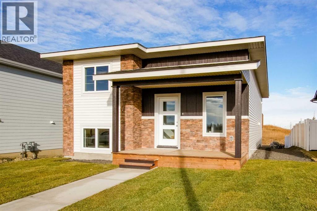 6 Metcalf Way, Lacombe, Alberta  T4L 0J8 - Photo 3 - A2281609