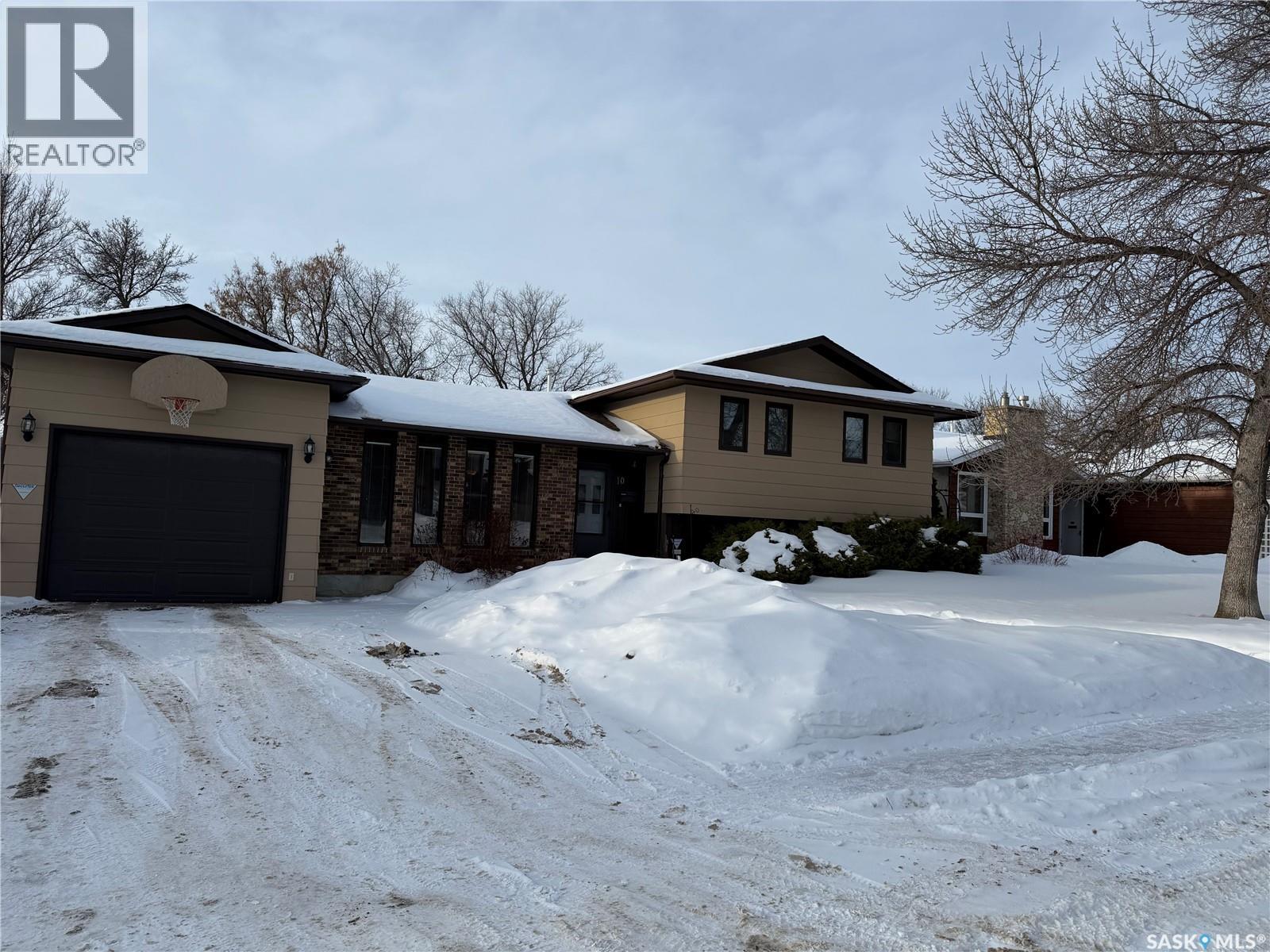 10 Dragan Crescent, Saskatoon, Saskatchewan  S7H 5C9 - Photo 1 - SK028118