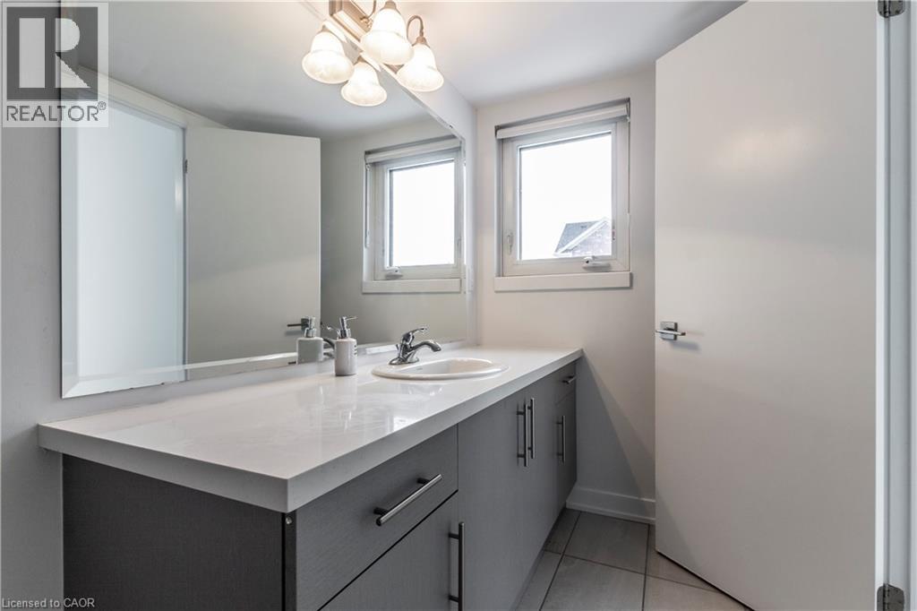 165 Veterans Drive Unit# 2, Brampton, Ontario  L7A 5L2 - Photo 27 - 40795843