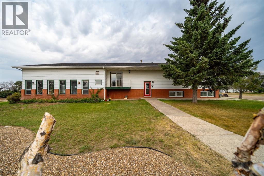 116 6 Avenue W, Empress, Alberta  T0J 1E0 - Photo 2 - A2256428