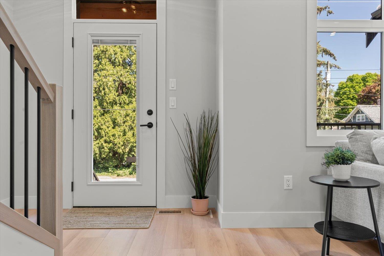 2 46106 Riverside Drive, Chilliwack Proper East, Chilliwack, British Columbia  V2P 3K9 - Photo 2 - R3086961