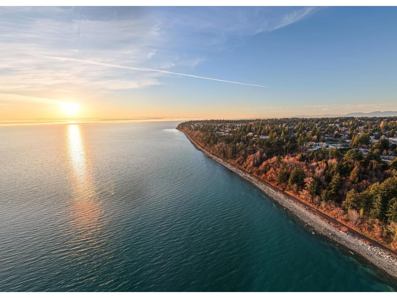 13910 Terry Road, White Rock, British Columbia  V4B 1A2 - Photo 10 - R3087056