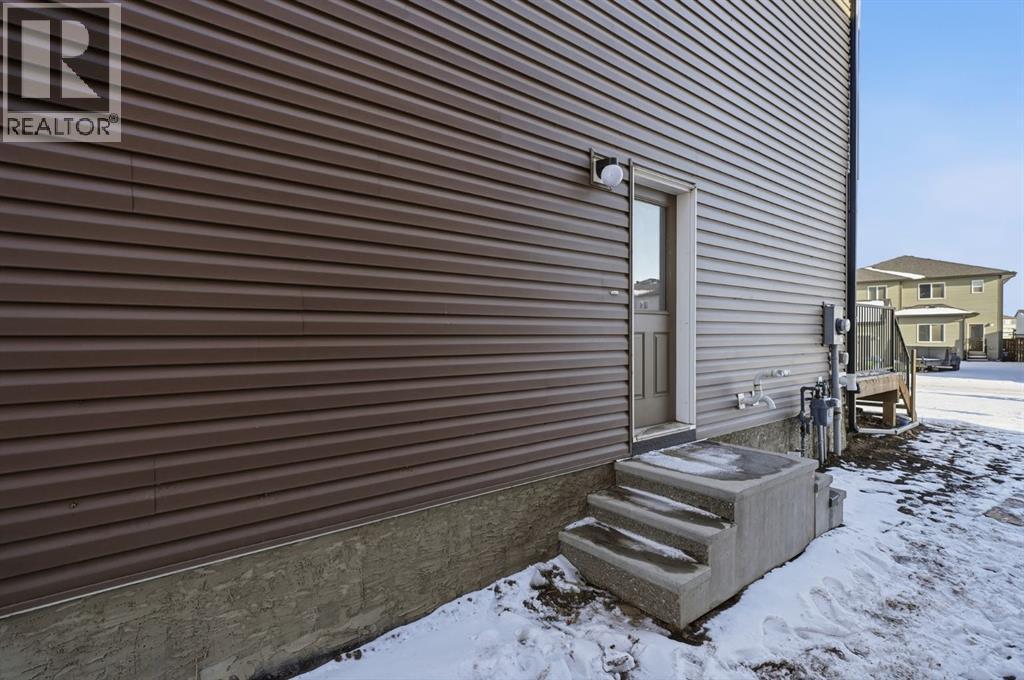 292 Cornerbrook Drive Ne, Calgary, Alberta  T3N 2J3 - Photo 3 - A2281621