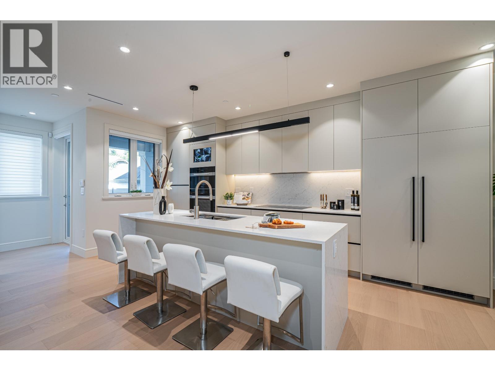 Listing Picture 6 of 32 : 3849 W 26TH AVENUE, Vancouver / 溫哥華 - 魯藝地產 Yvonne Lu Group - MLS Medallion Club Member