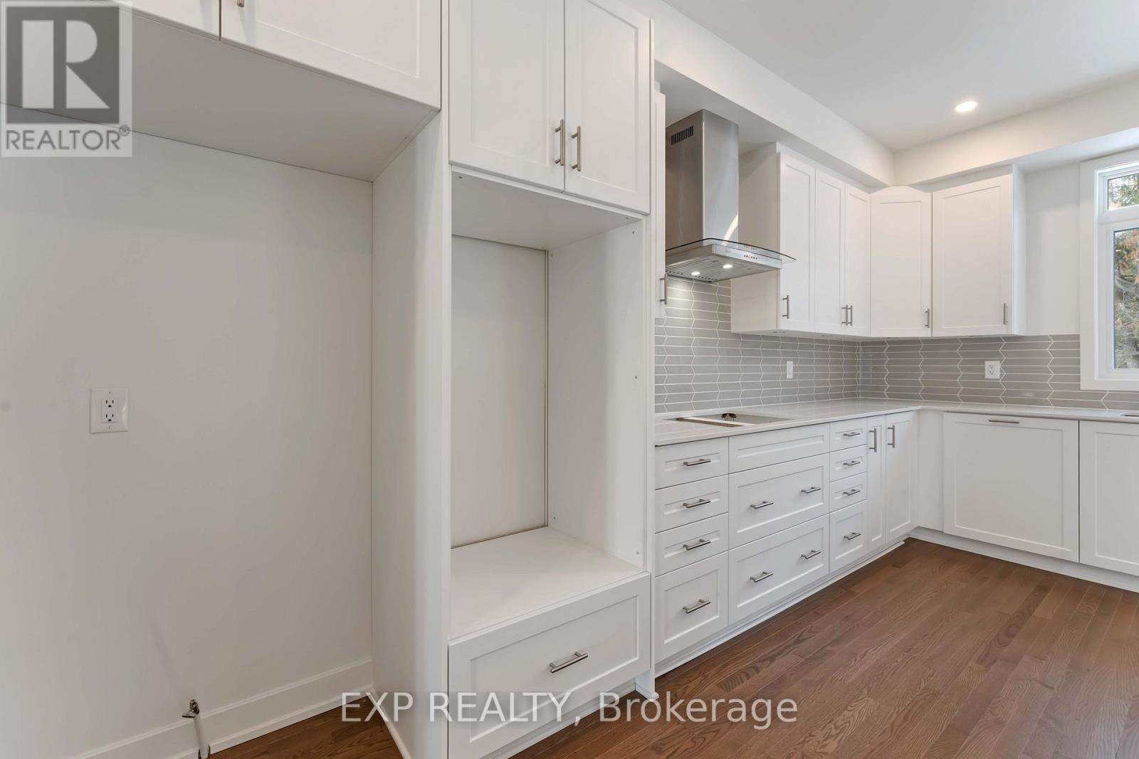 1752 Rotterdam Circle, Ottawa, Ontario  K2W 1A5 - Photo 6 - X12768078