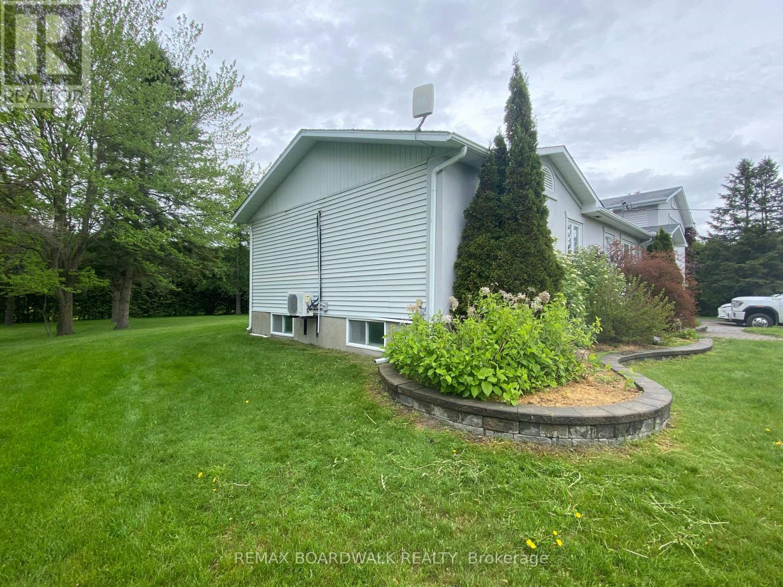 6222 Dunning Road S, Ottawa, Ontario  K0A 3H0 - Photo 4 - X12768090