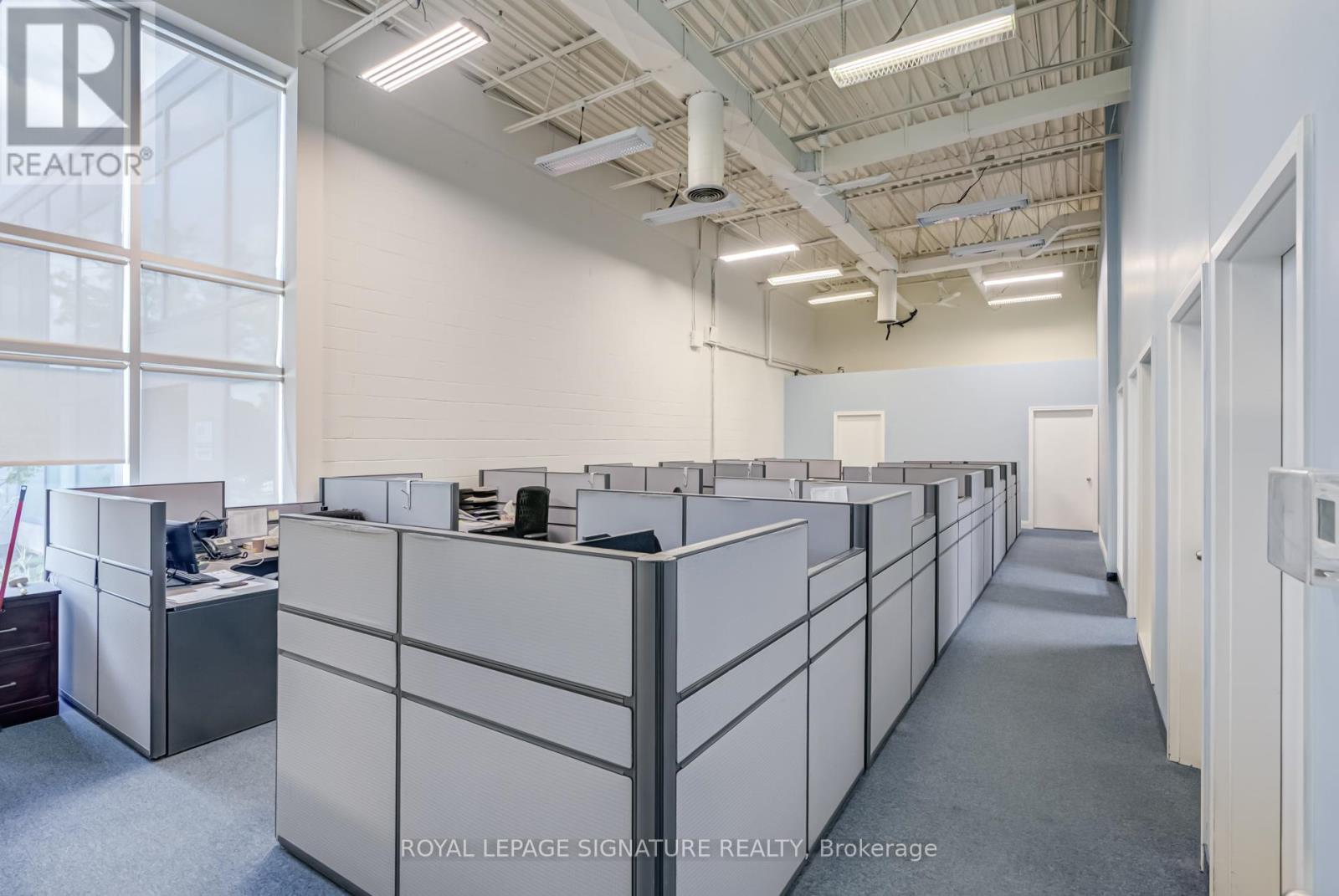 Unit 20 - 145 Traders Boulevard E, Mississauga, Ontario  L4Z 3L3 - Photo 1 - W12763700