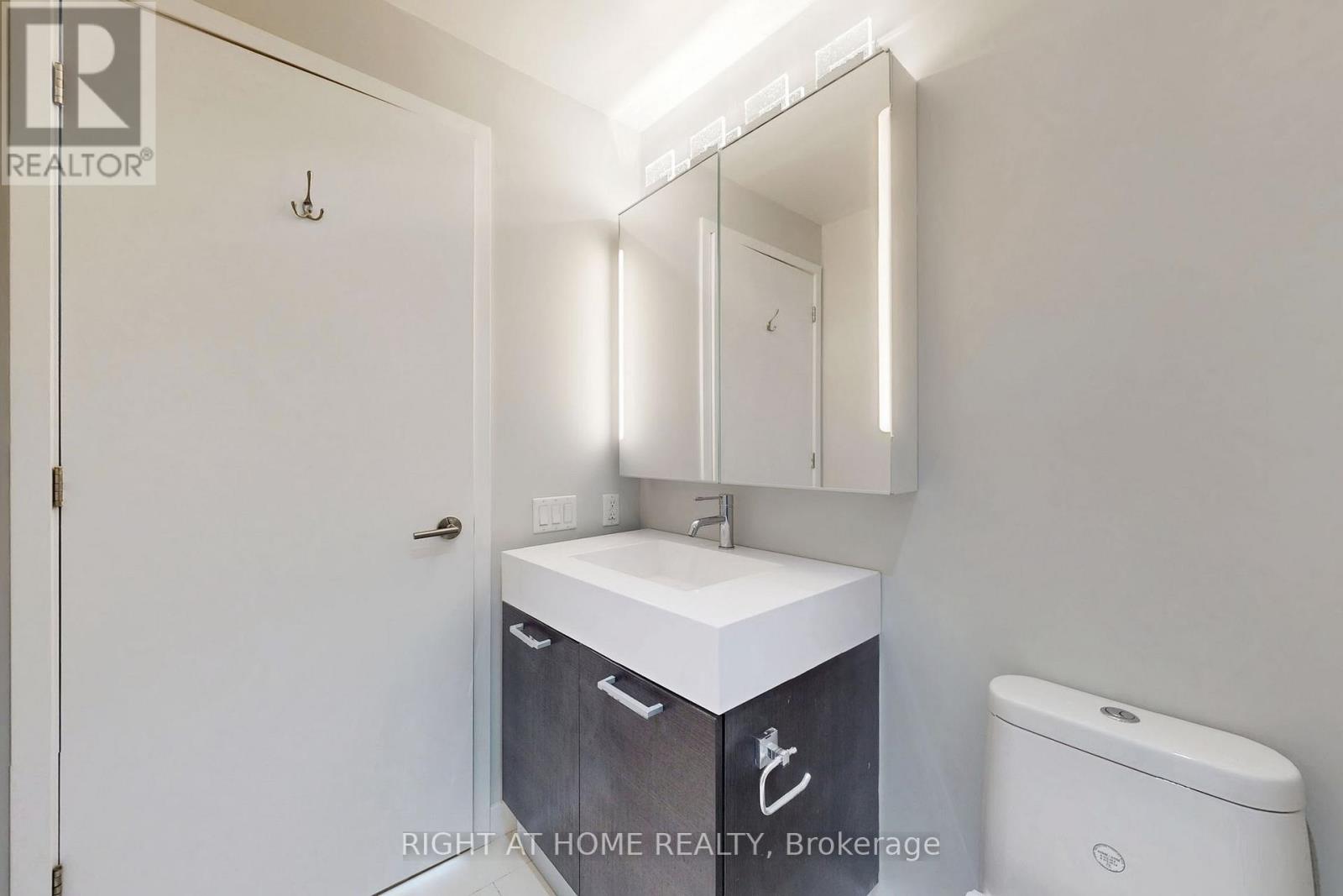 726 - 90 Broadview Avenue, Toronto (South Riverdale), Ontario  M4M 0A7 - Photo 12 - E12768098