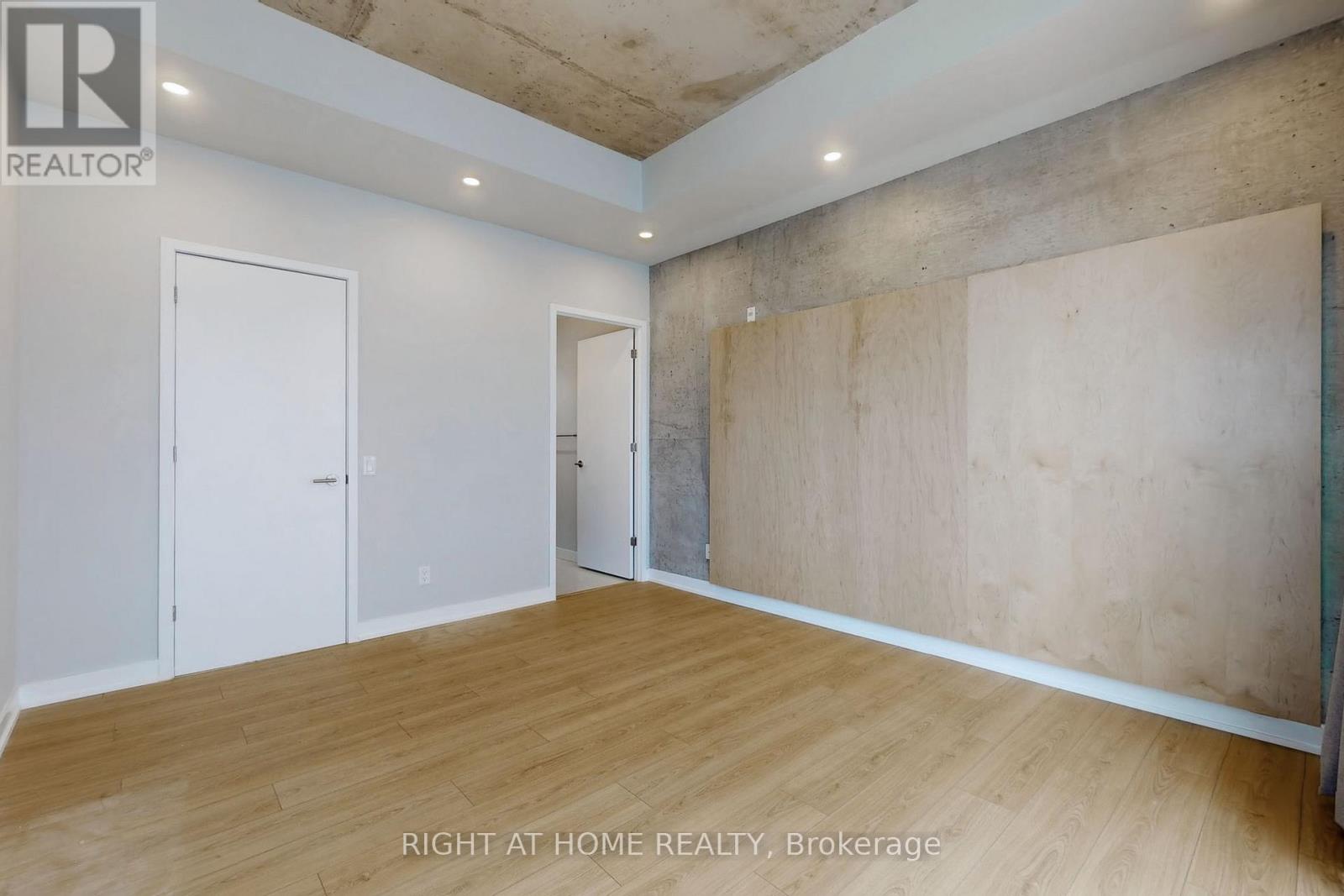 726 - 90 Broadview Avenue, Toronto (South Riverdale), Ontario  M4M 0A7 - Photo 7 - E12768098