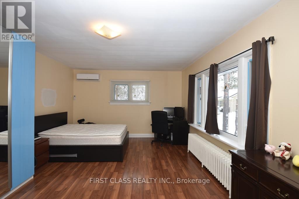 5373 Aurora Road, Whitchurch-Stouffville (Ballantrae), Ontario  L4A 3K2 - Photo 10 - N12768076