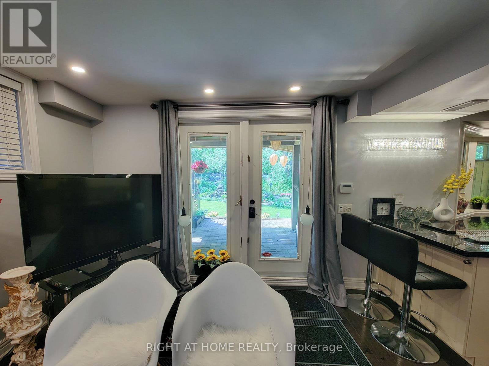 95 Westbury Court, Richmond Hill, Ontario  L4S 2L3 - Photo 36 - N12746388