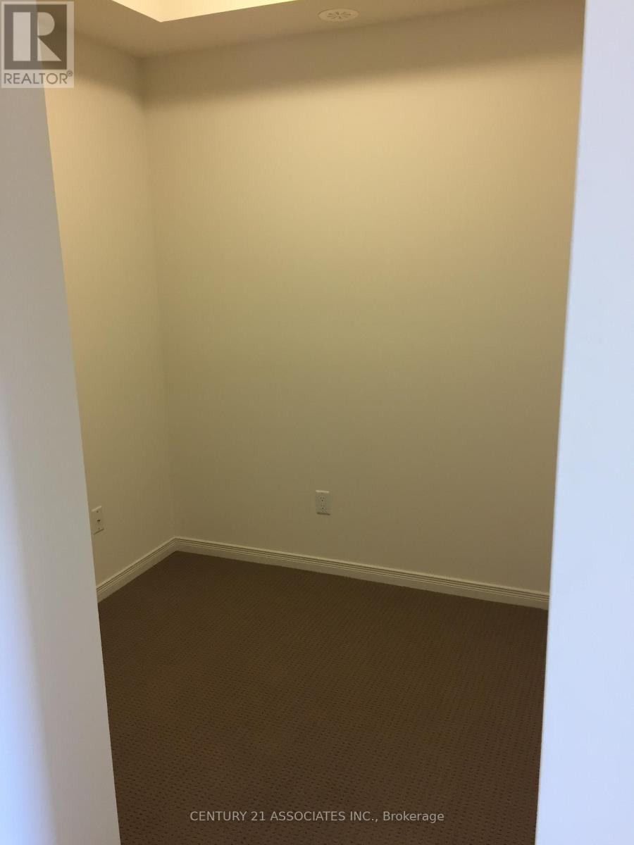 206 - 54 Sky Harbour Drive, Brampton, Ontario  L6Y 6B9 - Photo 6 - W12768100