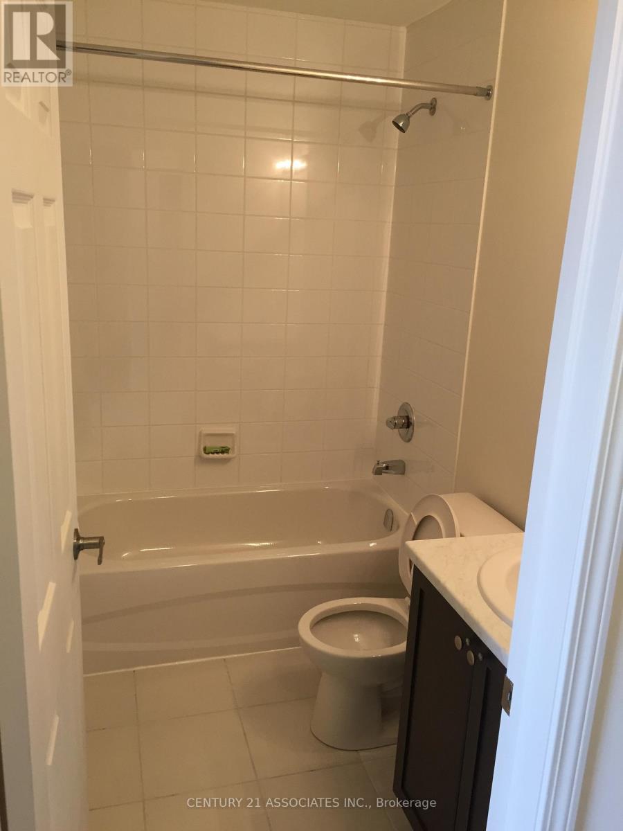 206 - 54 Sky Harbour Drive, Brampton, Ontario  L6Y 6B9 - Photo 8 - W12768100