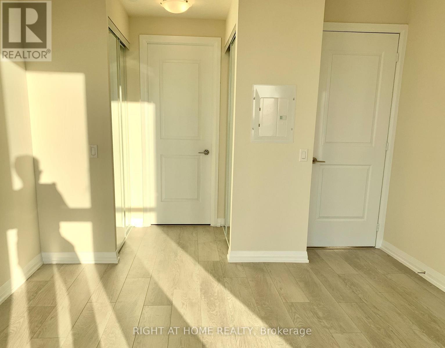 3117 - 35 Watergarden Drive, Mississauga (Hurontario), Ontario  L5R 0G8 - Photo 14 - W12768110