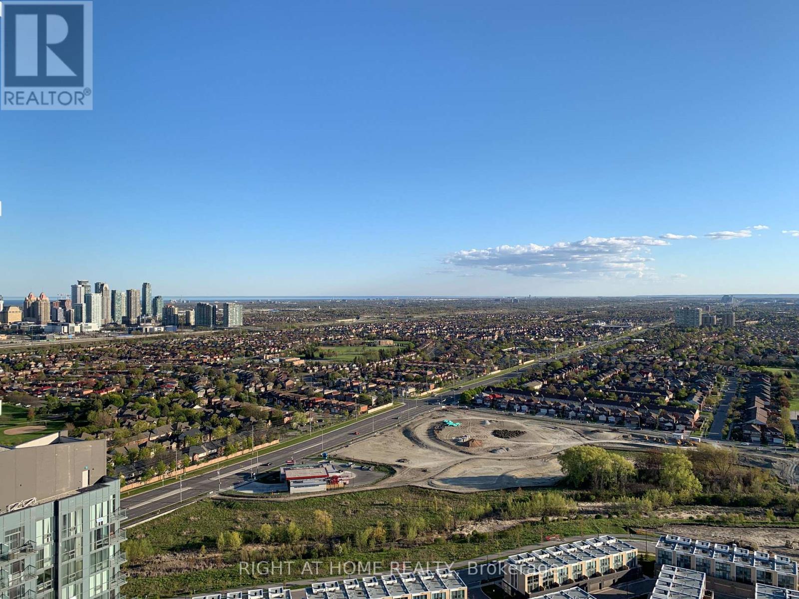 3117 - 35 Watergarden Drive, Mississauga (Hurontario), Ontario  L5R 0G8 - Photo 25 - W12768110