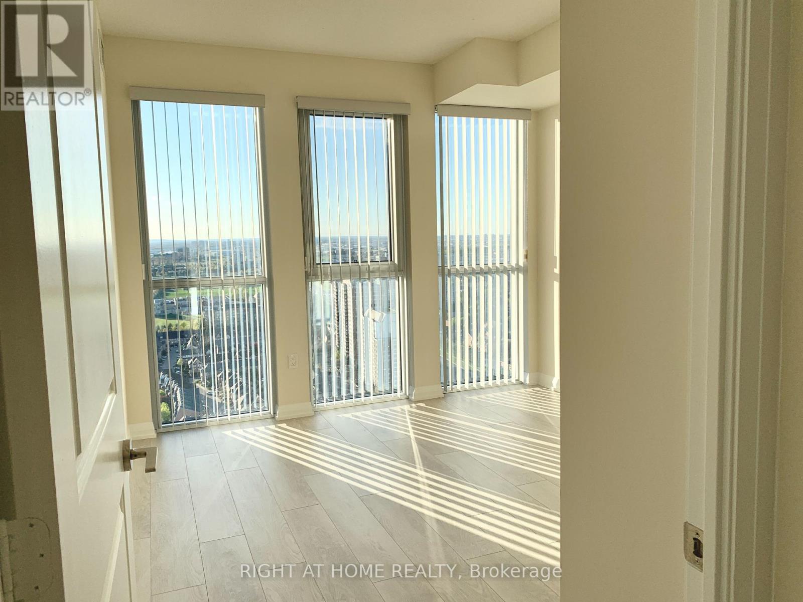 3117 - 35 Watergarden Drive, Mississauga (Hurontario), Ontario  L5R 0G8 - Photo 9 - W12768110