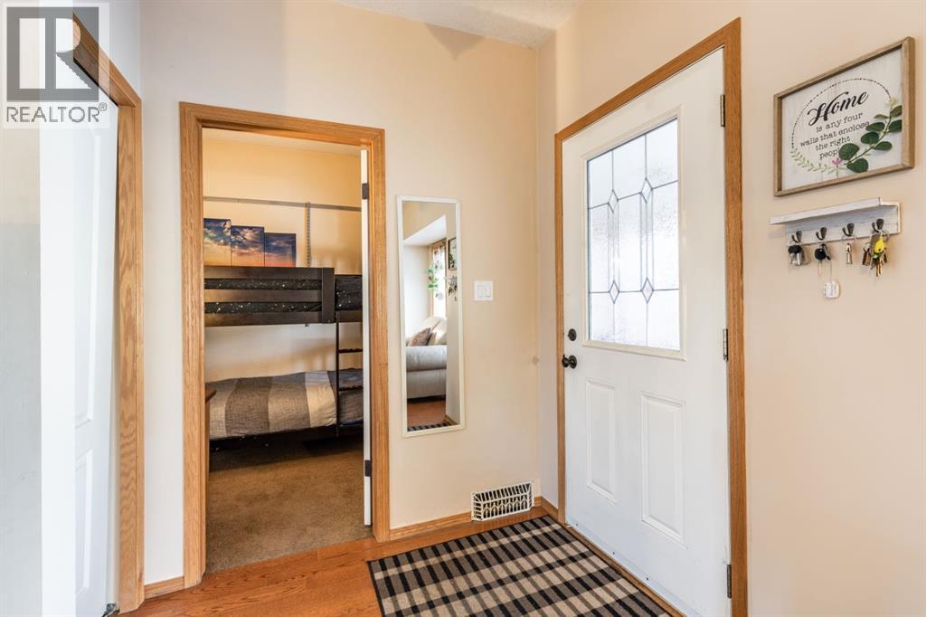 29 10 Street Se, Medicine Hat, Alberta  T1A 1P8 - Photo 5 - A2282589