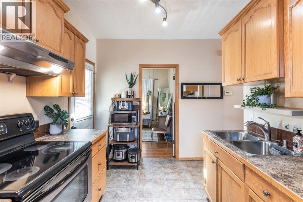 29 10 Street Se, Medicine Hat, Alberta  T1A 1P8 - Photo 14 - A2282589