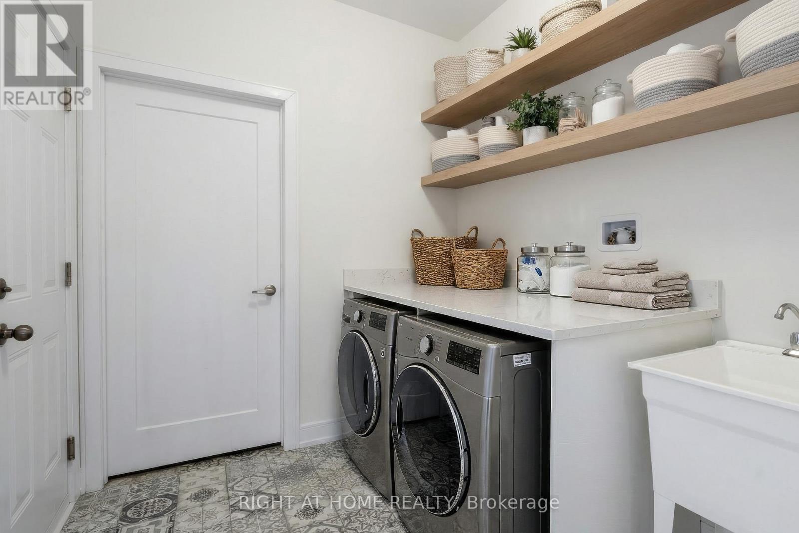 3 Larissa Park Drive, Quinte West, Ontario  K0L 1L0 - Photo 12 - X12768064